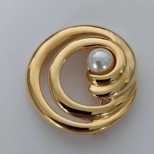 Gold Tone Brooch Swirl Faux Pearl Bead Pin